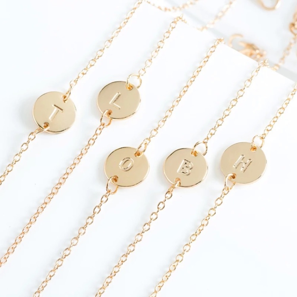 Minimalist Initial Letter Pendant Simple Bracelet - Picture 7 of 10